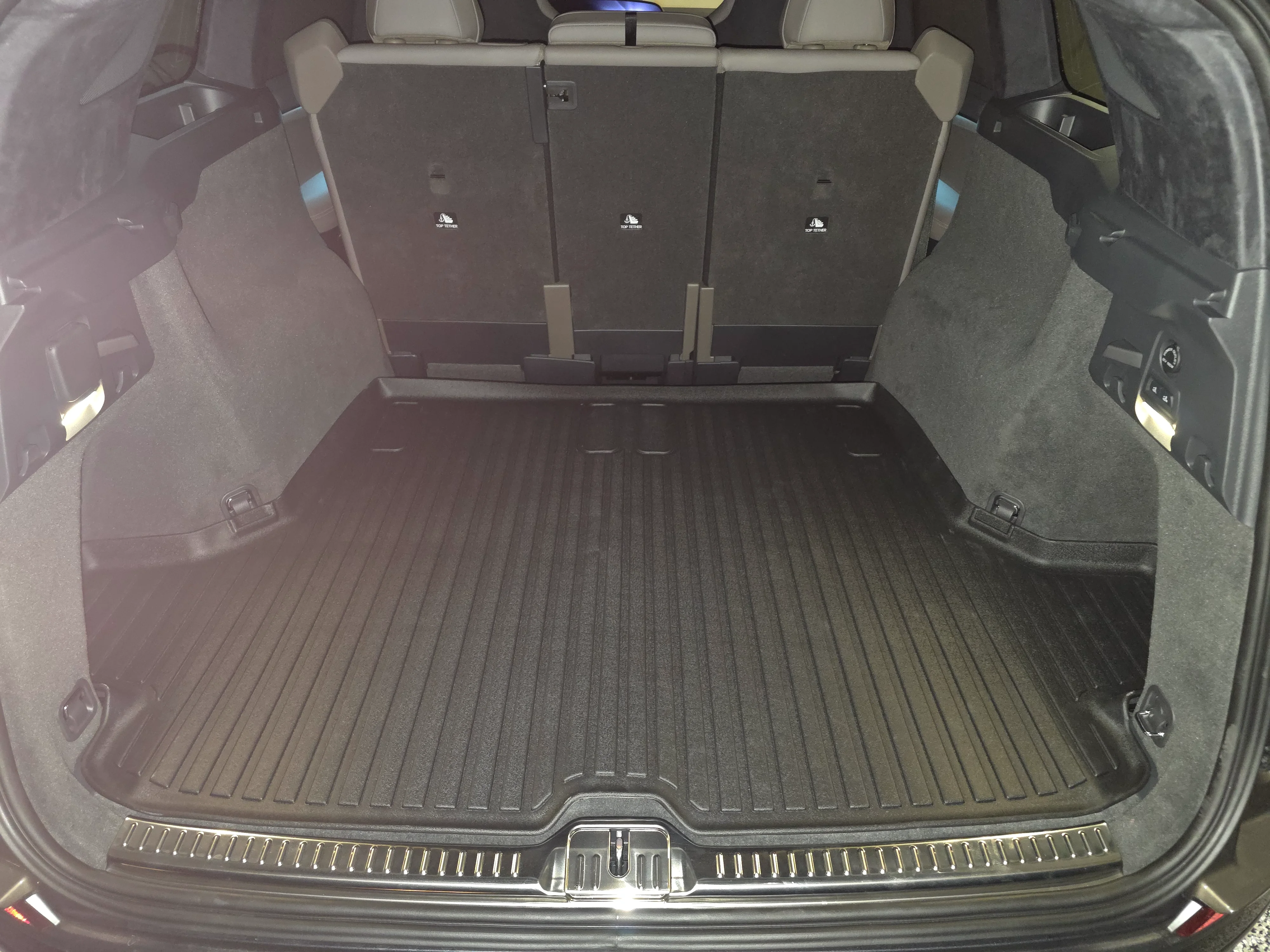 Trunk mat 1.webp