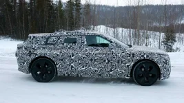 range-rover-velar-ev-prototype-spy-shot-8.webp