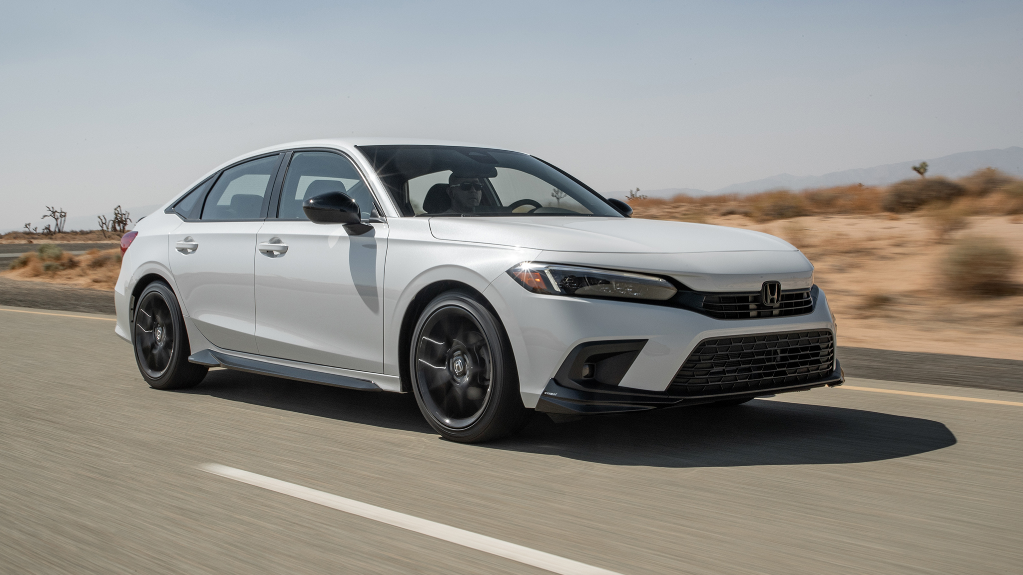 www.motortrend.com