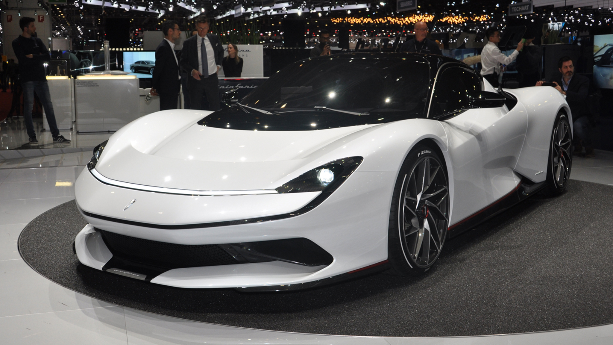 www.motortrend.com