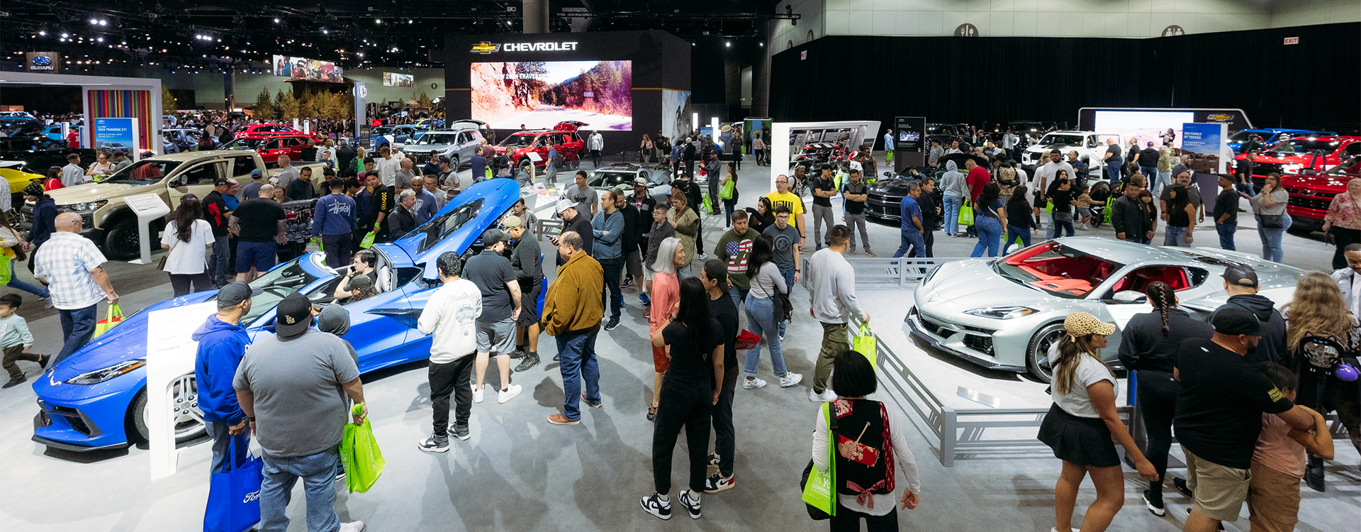 laautoshow.com