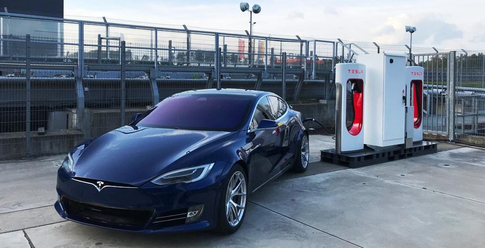 www.teslarati.com